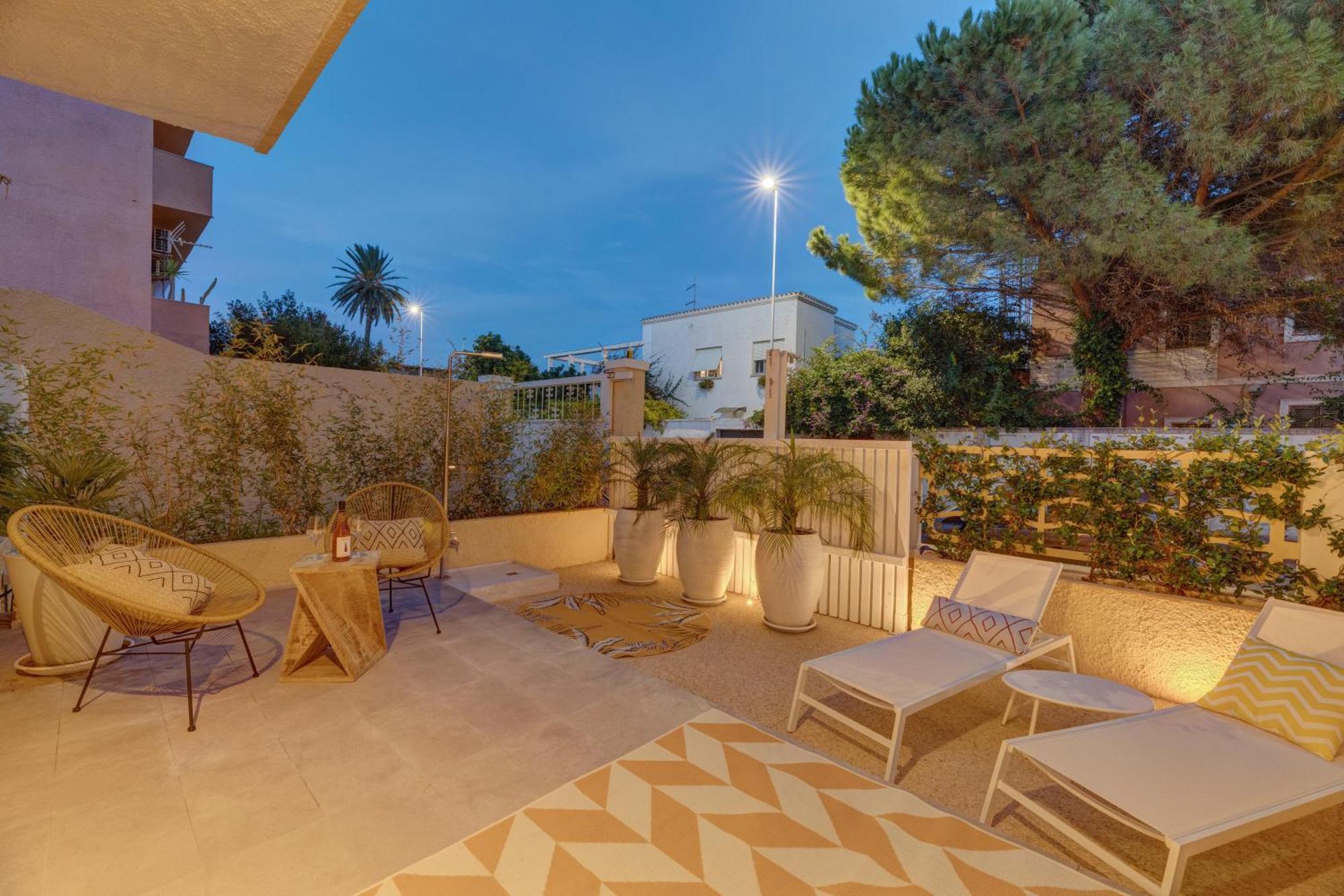 Le Palmette Suites カリアリ エクステリア 写真